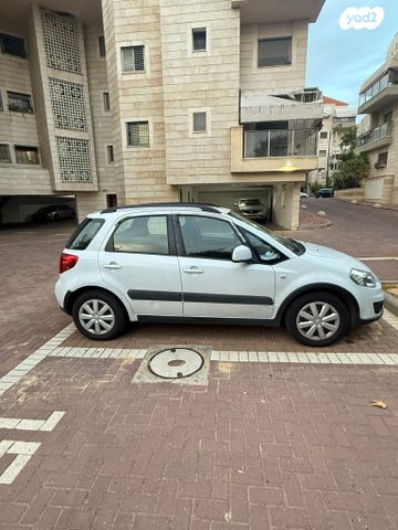 סוזוקי SX4