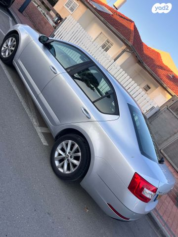 סקודה אוקטביה