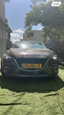 מודעת רכב מאזדה 3