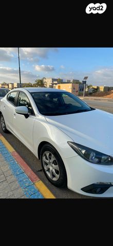 מודעת רכב מאזדה 3