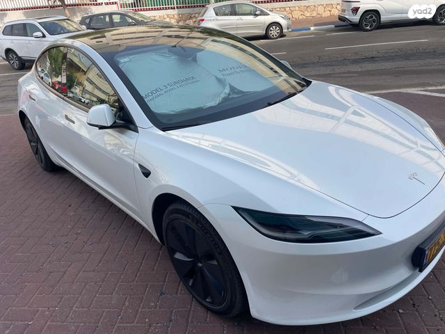 מודעת רכב טסלה מודל 3