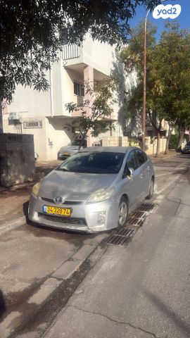 מודעת רכב טויוטה פריוס