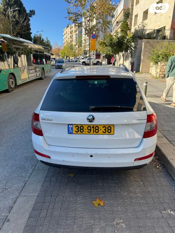 סקודה אוקטביה