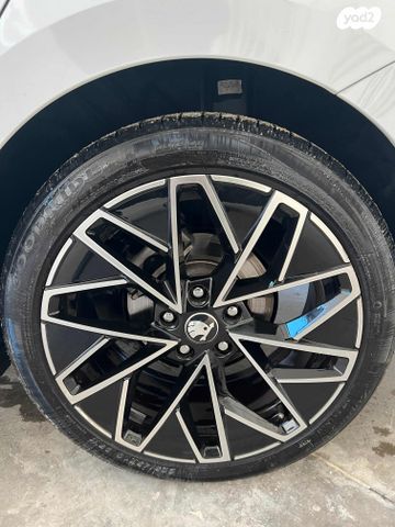 סקודה אוקטביה