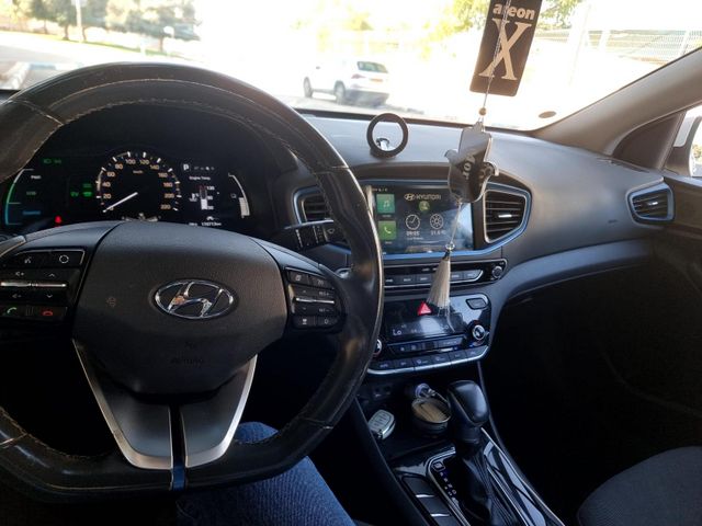 מודעת רכב יונדאי איוניק