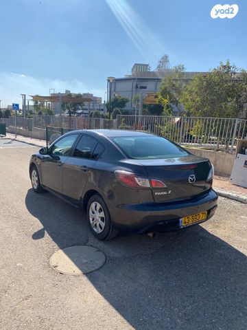 מאזדה 3