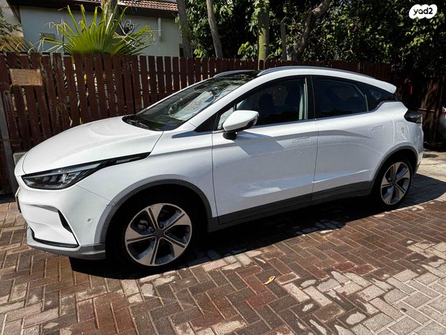 ג׳ילי Geometry C