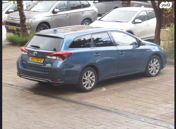 טויוטה אוריס