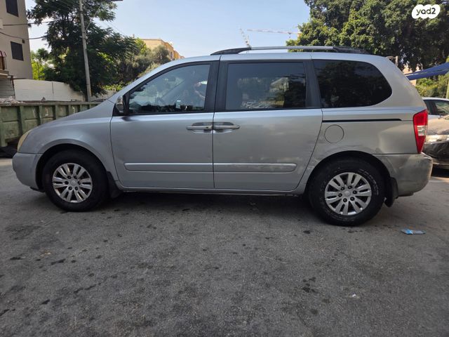 מודעת רכב קיה קרניבל