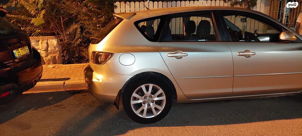 מודעת רכב מאזדה 3