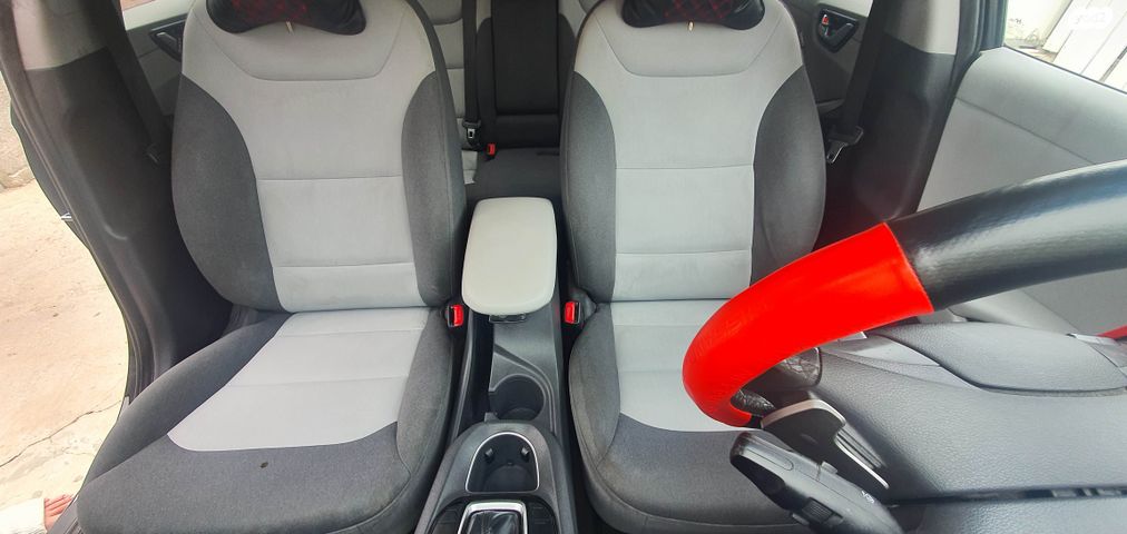 יונדאי איוניק