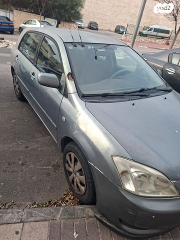 טויוטה קורולה