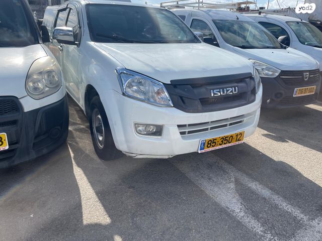 איסוזו די-מקס