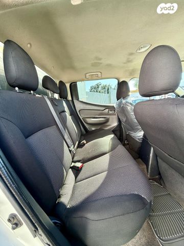 מיצובישי טרייטון / L200