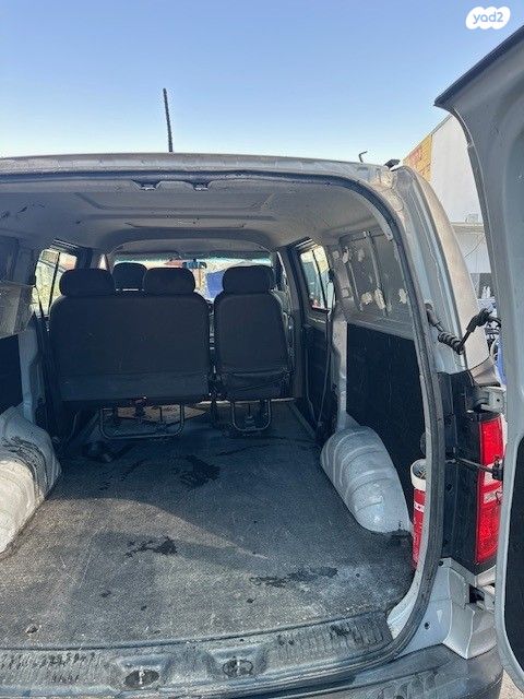 יונדאי H-1 / i800