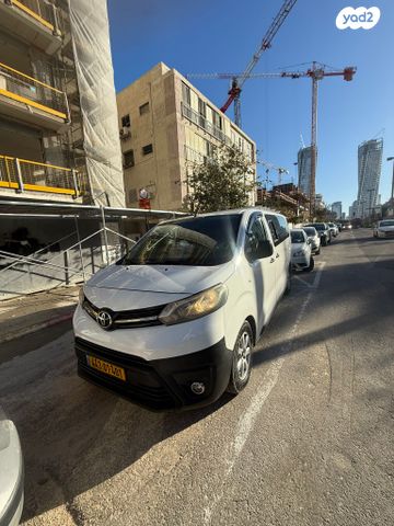 מודעת רכב טויוטה פרואייס