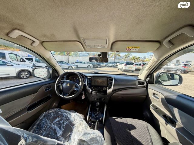 מיצובישי טרייטון / L200