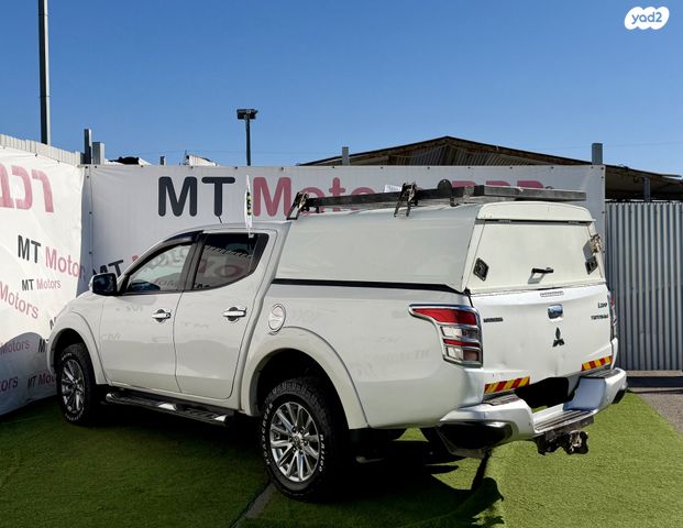 מיצובישי טרייטון / L200