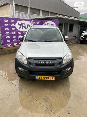 איסוזו די-מקס