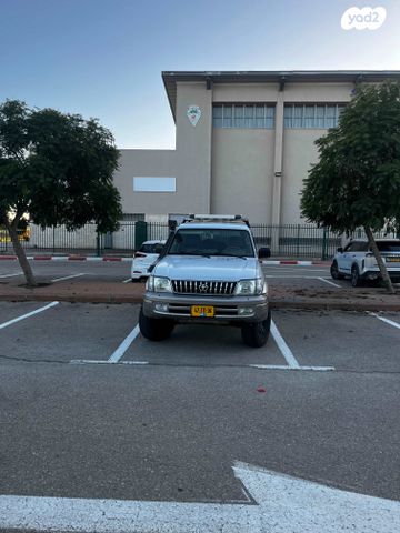 טויוטה לנד קרוזר