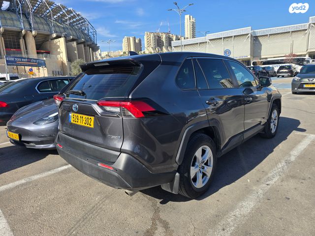 טויוטה RAV4