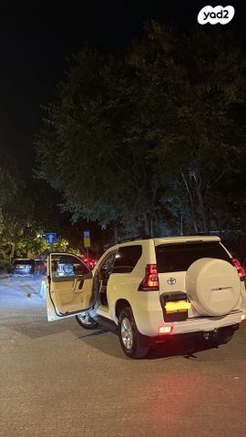 טויוטה לנד קרוזר