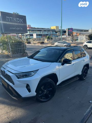 טויוטה RAV4
