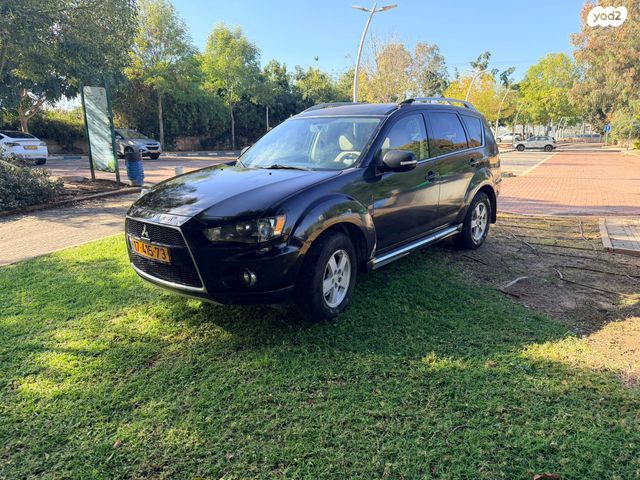 מיצובישי אאוטלנדר