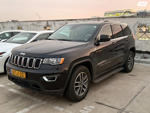 מודעת רכב ג'יפ גרנד צ'ירוקי