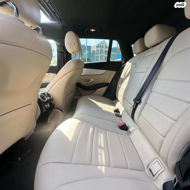 מודעת רכב מרצדס-בנץ EQC 2