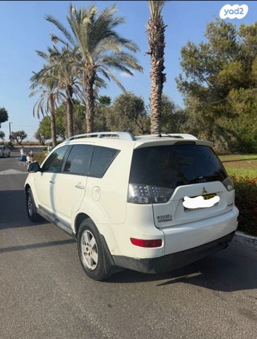 מיצובישי אאוטלנדר