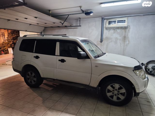 מיצובישי פג'רו