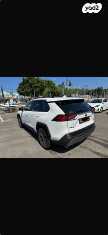 מודעת רכב טויוטה RAV4