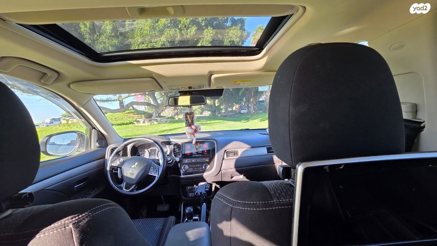 מיצובישי אאוטלנדר