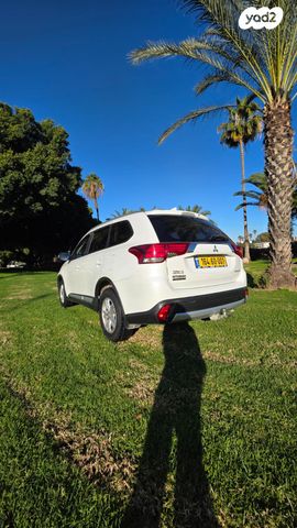 מיצובישי אאוטלנדר