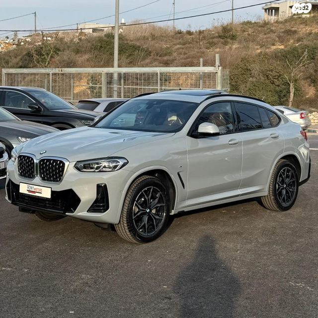 ב מ וו X4