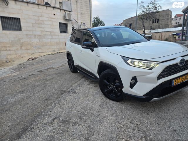 מודעת רכב טויוטה RAV4