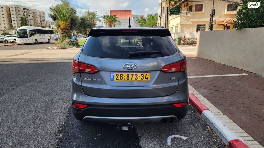 יונדאי סנטה פה