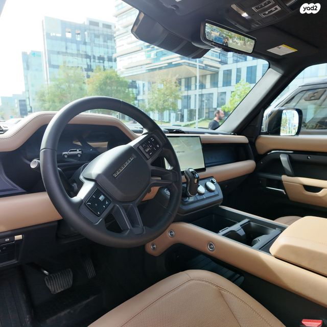 לנד רובר דיפנדר