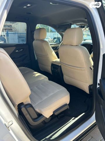 שברולט טראוורס