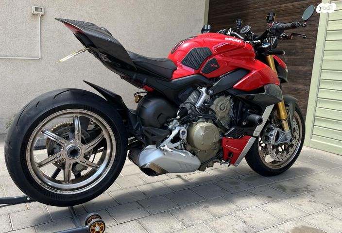 מודעת רכב דוקאטי סטריטפייטר V4s