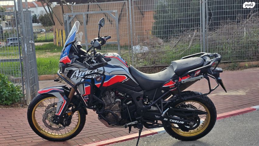 הונדה CRF1000L אפריקה טווין