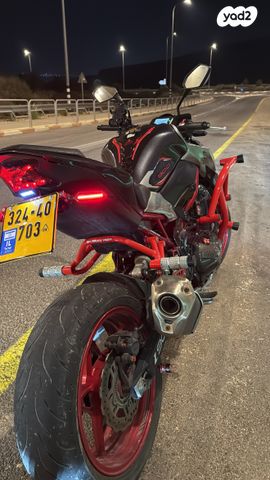 קאוואסאקי Z900