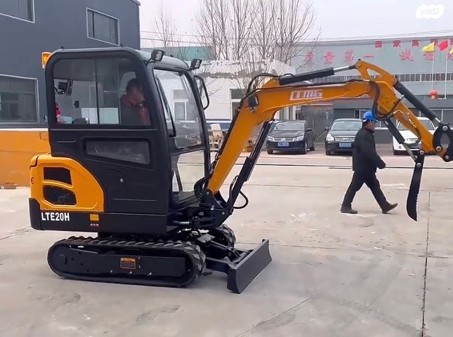 מודעת רכב מיני מחפר