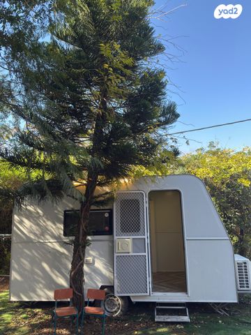 מודעת רכב נגרר (קראוון נגרר)