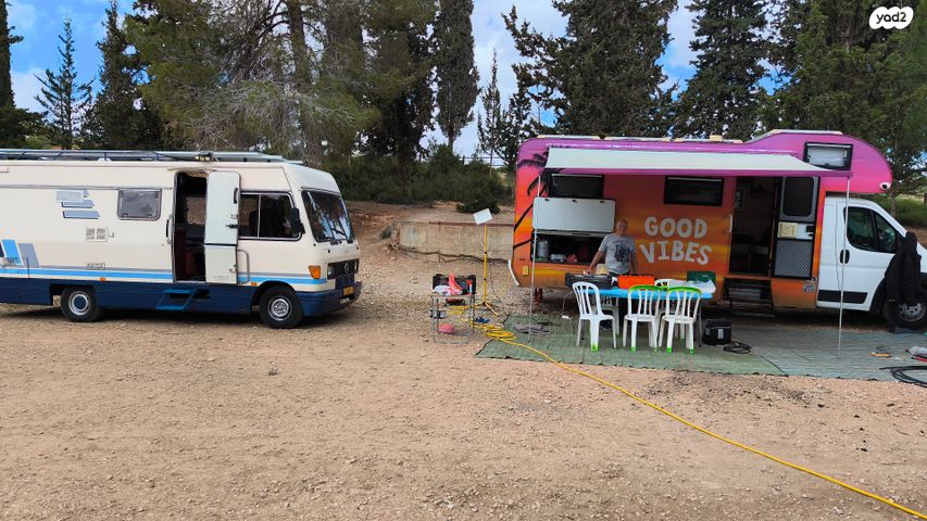 מודעת רכב ממונע אוטוקראוון