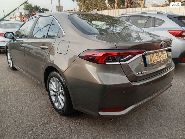 מודעת רכב טויוטה קורולה