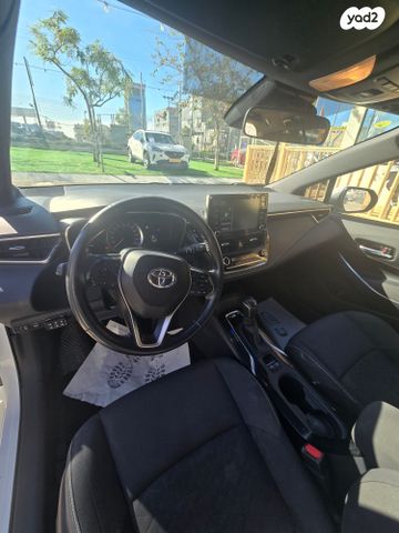 טויוטה קורולה