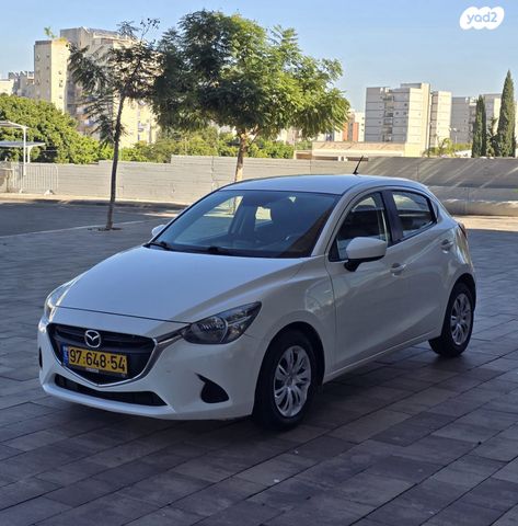 מודעת רכב מאזדה 2