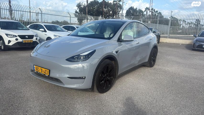 מודעת רכב טסלה מודל Y